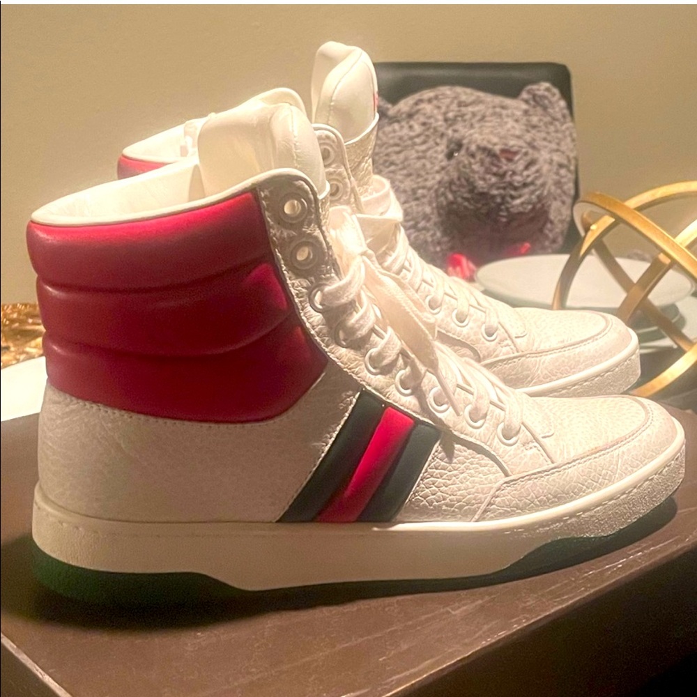 Gucci sneakers. Super Cute.